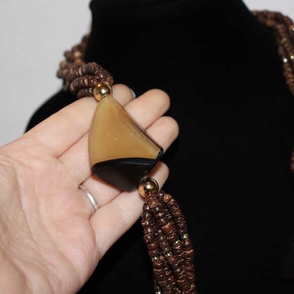 Beautiful vintage coconut shell and antler necklace 28" - Picture 3 of 5